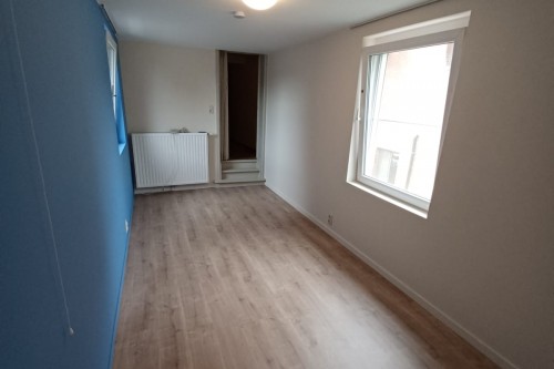 Renovatie kamer met isolatie